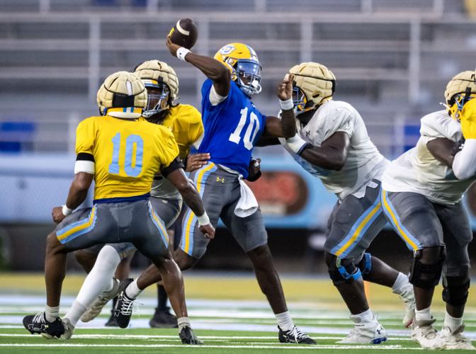 BR.suscrimmage.081025_9858 MJ.JPG